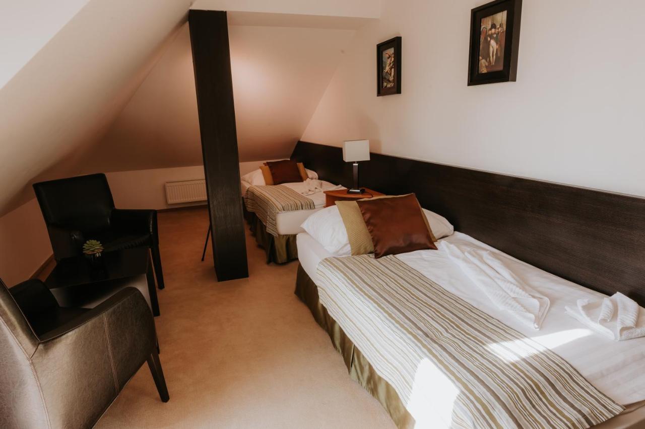 Hotel Bonaparte Kösice Dış mekan fotoğraf