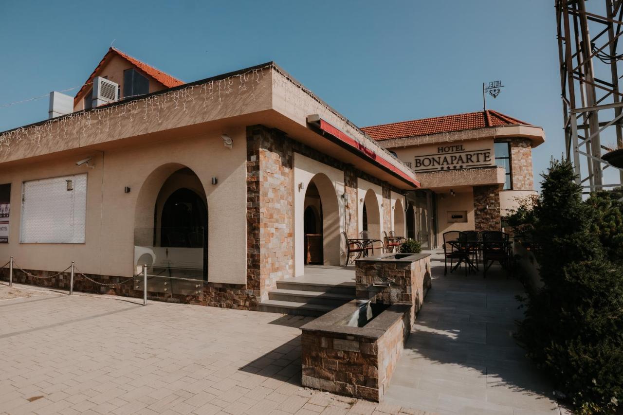 Hotel Bonaparte Kösice Dış mekan fotoğraf