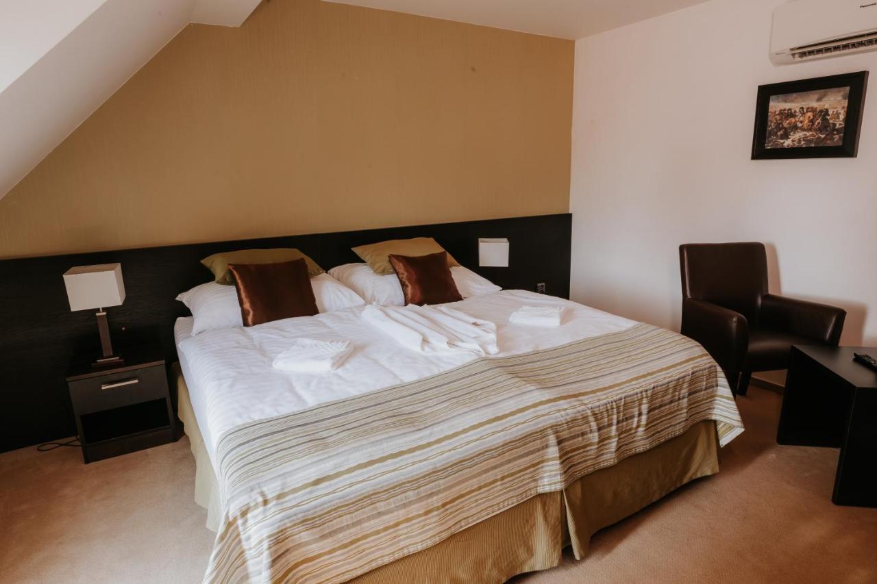 Hotel Bonaparte Kösice Dış mekan fotoğraf
