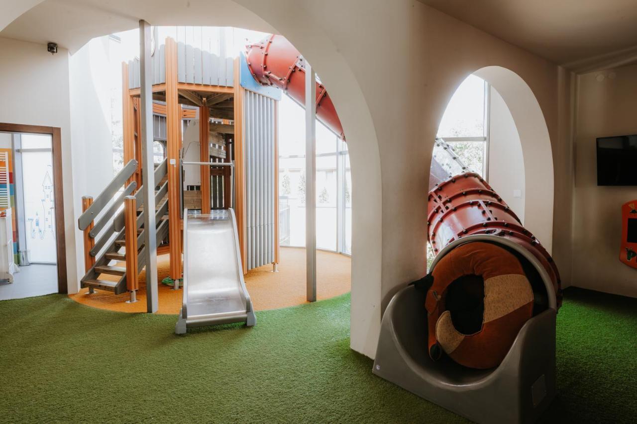 Hotel Bonaparte Kösice Dış mekan fotoğraf