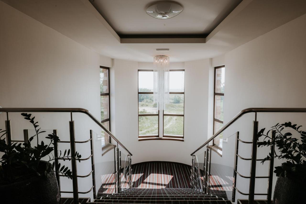 Hotel Bonaparte Kösice Dış mekan fotoğraf